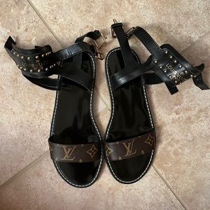 Louis Vuitton gladiator sandals. ***NOT AUTHENTIC***